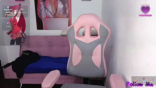 vittorialombardi   online show from 10-24-25, 08:11