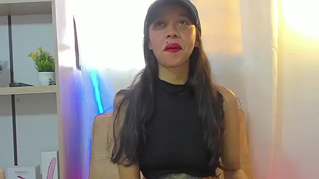 Snapshot of ladynemesis chatting on 02-14-25, 09:43 ladynemesis online show from 02-14-25, 09:43