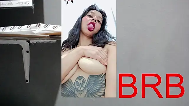 Snapshot of ladynemesis chatting on 10-13-25, 07:47 ladynemesis online show from 10-13-25, 07:47