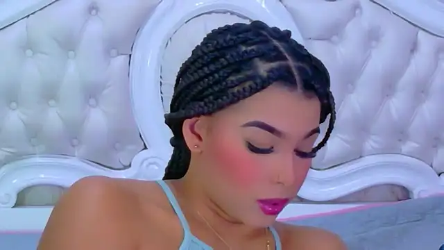 TiaraRosse online show from 01-06-26, 01:04