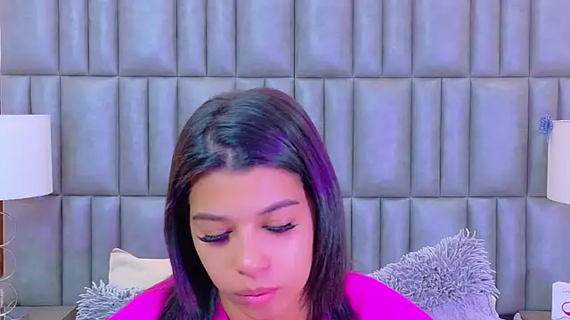 TiaraRosse online show from 04-22-26, 11:56