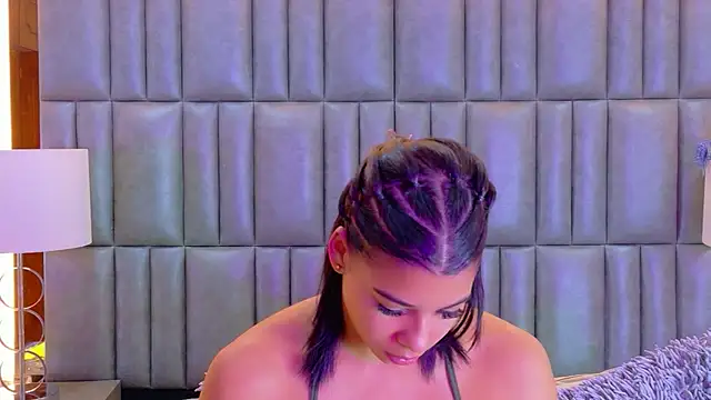 Snapshot of TiaraRosse chatting on 04-29-26, 12:09 TiaraRosse online show from 04-29-26, 12:09