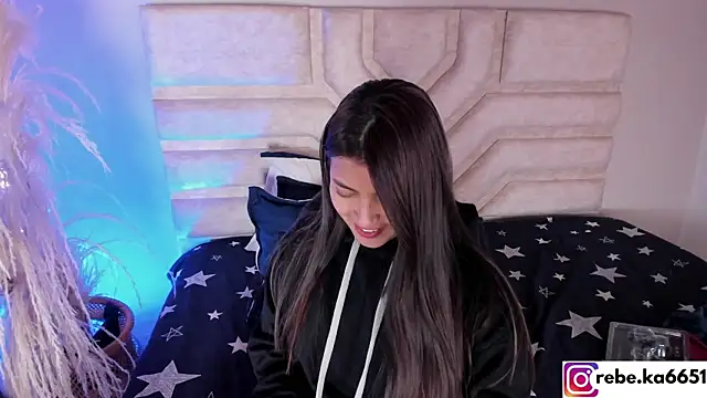 Rebeca Williams  online show from 01-04-25, 02:46