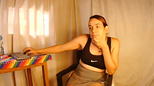 Oh Tique online show from 02-12-25, 05:58