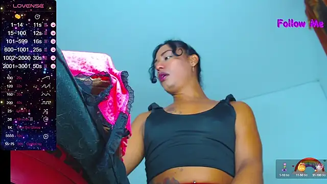 Snapshot of Ts_veryhot chatting on 12-15-24, 08:25 Ts veryhot online show from 12-15-24, 08:25