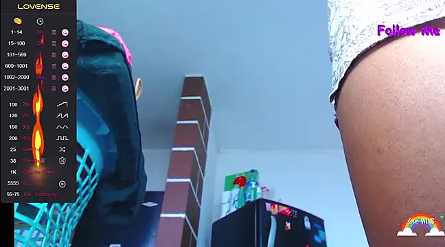 Snapshot of Ts_veryhot chatting on 02-15-25, 08:33 Ts veryhot online show from 02-15-25, 08:33