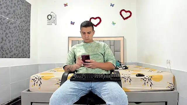 simookeler online show from 10-23-25, 01:16