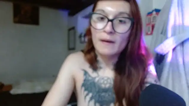 kittenlizz online show from 09-27-25, 04:45