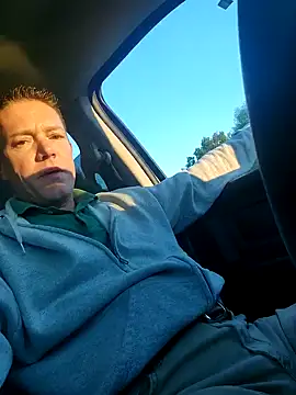 Bigtater1999 online show from 10-22-25, 11:43