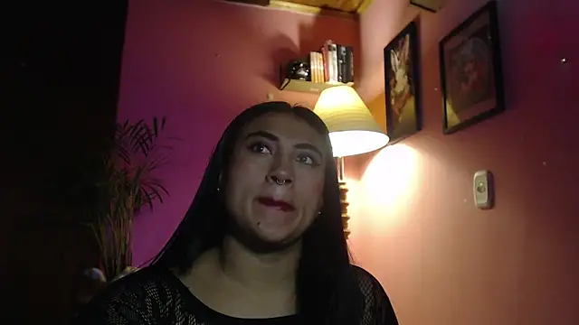 bunnyemilyrose36 online show from 12-23-25, 07:50