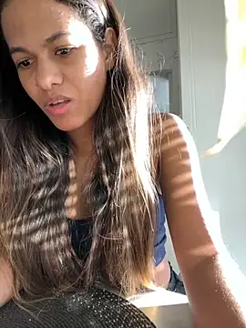 Snapshot of Gaby_pinheirO chatting on 10-15-25, 08:58 Gaby pinheirO online show from 10-15-25, 08:58