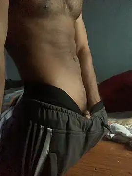 Snapshot of Vampire_xoxo chatting on 01-04-25, 03:29 Vampire xoxo online show from 01-04-25, 03:29