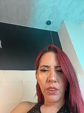 Aixa hill1 online show from 10-27-25, 12:15