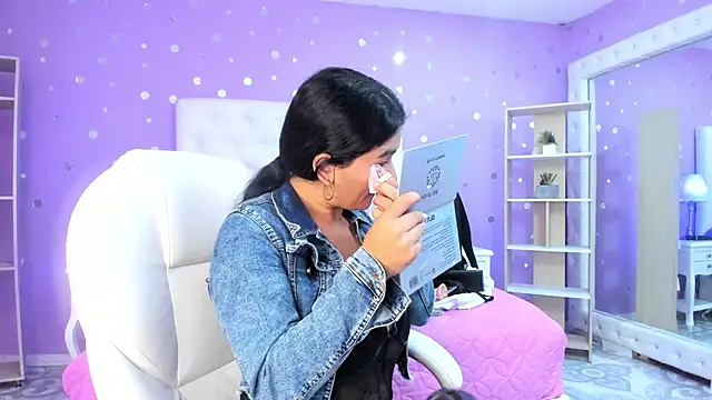 Snapshot of scarlette_15_ chatting on 10-03-25, 03:25 scarlette 15  online show from 10-03-25, 03:25