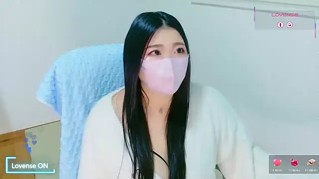 Snapshot of yukinko_o_ chatting on 12-19-25, 01:07 yukinko o online show from 12-19-25, 01:07