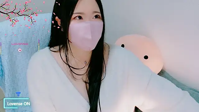 Snapshot of yukinko_o_ chatting on 04-28-26, 12:43 yukinko o online show from 04-28-26, 12:43