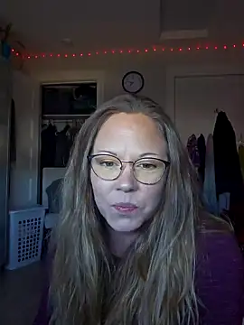 Snapshot of MissyLovexxx chatting on 01-21-25, 04:16 MissyLovexxx online show from 01-21-25, 04:16