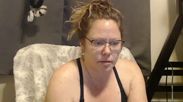 Snapshot of MissyLovexxx chatting on 11-01-25, 10:12 MissyLovexxx online show from 11-01-25, 10:12