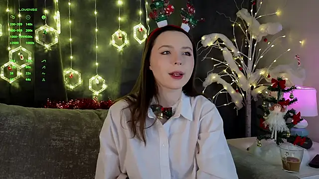 Snapshot of GarynAnstead chatting on 12-24-24, 11:06 GarynAnstead online show from 12-24-24, 11:06