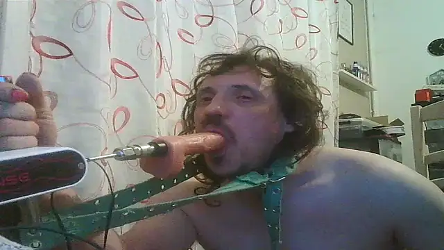 cyril020202 online show from 03-11-26, 02:39