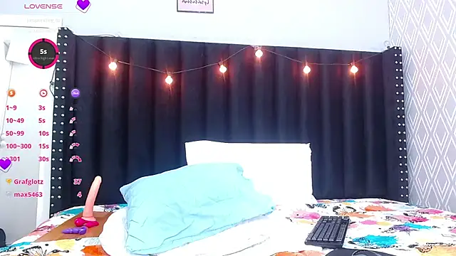 Snapshot of hotlatinateacher chatting on 01-18-25, 01:30 hotlatinateacher online show from 01-18-25, 01:30