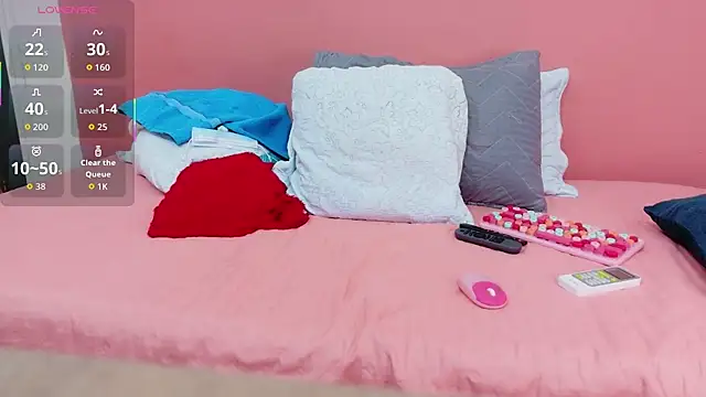 Snapshot of hotlatinateacher chatting on 10-14-25, 07:36 hotlatinateacher online show from 10-14-25, 07:36