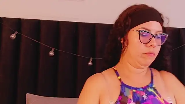 Snapshot of hotlatinateacher chatting on 10-31-25, 08:21 hotlatinateacher online show from 10-31-25, 08:21