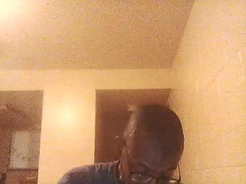 Mcpiney online show from 10-31-25, 06:58