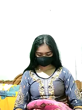 Snapshot of Arisha- chatting on 12-25-24, 04:22 Arisha- online show from 12-25-24, 04:22