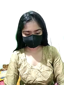 Snapshot of Arisha- chatting on 12-25-24, 07:34 Arisha- online show from 12-25-24, 07:34