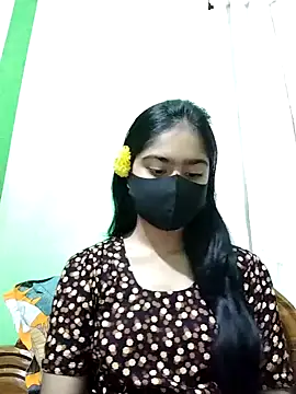 Snapshot of Arisha- chatting on 01-11-25, 01:43 Arisha- online show from 01-11-25, 01:43