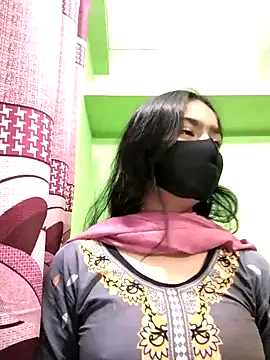 Snapshot of Arisha- chatting on 01-21-25, 01:11 Arisha- online show from 01-21-25, 01:11