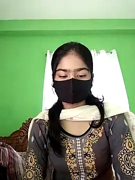 Snapshot of Arisha- chatting on 01-22-25, 06:10 Arisha- online show from 01-22-25, 06:10