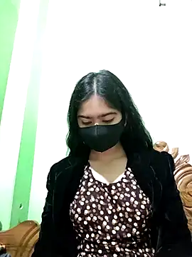 Snapshot of Arisha- chatting on 01-24-25, 04:49 Arisha- online show from 01-24-25, 04:49