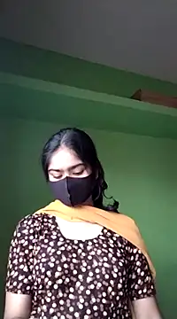 Snapshot of Arisha- chatting on 02-03-25, 03:38 Arisha- online show from 02-03-25, 03:38