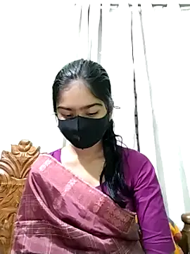 Snapshot of Arisha- chatting on 02-08-25, 07:16 Arisha- online show from 02-08-25, 07:16