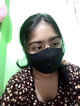 Snapshot of Arisha- chatting on 02-10-25, 02:26 Arisha- online show from 02-10-25, 02:26