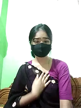 Snapshot of Arisha- chatting on 02-11-25, 10:59 Arisha- online show from 02-11-25, 10:59
