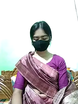 Snapshot of Arisha- chatting on 02-11-25, 04:56 Arisha- online show from 02-11-25, 04:56
