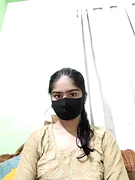 Snapshot of Arisha- chatting on 02-17-25, 01:04 Arisha- online show from 02-17-25, 01:04