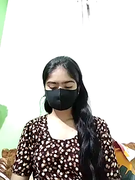 Snapshot of Arisha- chatting on 02-17-25, 11:23 Arisha- online show from 02-17-25, 11:23