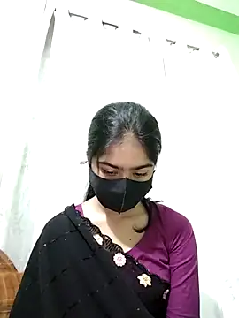 Snapshot of Arisha- chatting on 02-20-25, 11:42 Arisha- online show from 02-20-25, 11:42