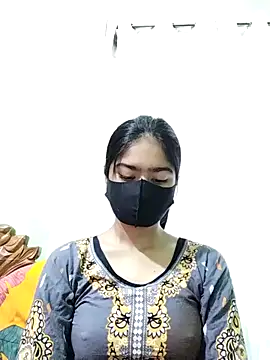 Snapshot of Arisha- chatting on 02-24-25, 02:08 Arisha- online show from 02-24-25, 02:08