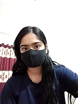 Snapshot of Arisha- chatting on 03-06-25, 06:48 Arisha- online show from 03-06-25, 06:48