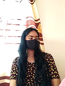 Snapshot of Arisha- chatting on 03-07-25, 11:18 Arisha- online show from 03-07-25, 11:18