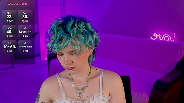 School Love online show from 02-21-25, 04:16