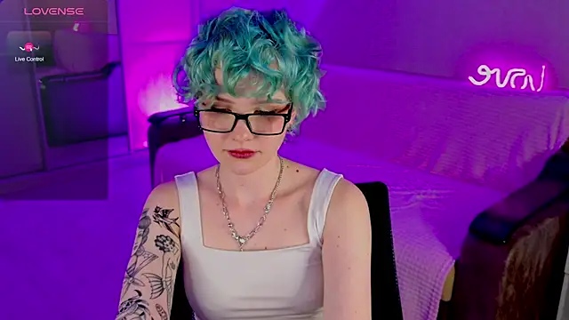 School Love online show from 02-23-25, 04:13