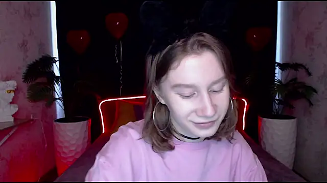 EnigmaSee online show from 02-24-25, 08:27