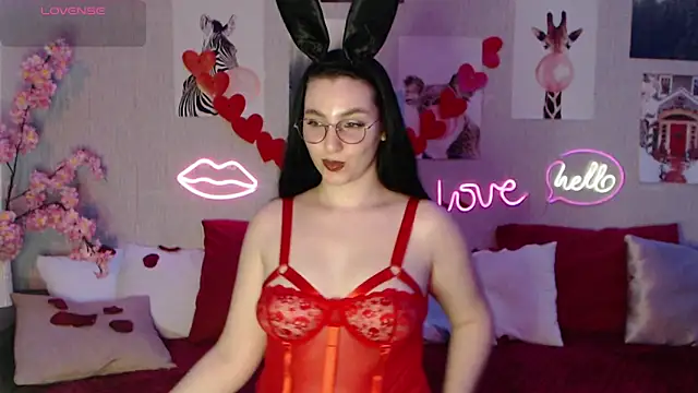 Fluffy Tiffy online show from 02-14-25, 04:04