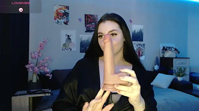 Fluffy Tiffy online show from 02-24-25, 05:00